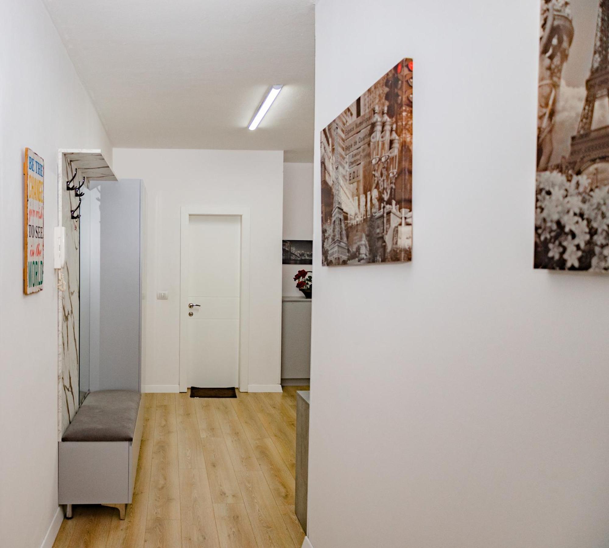 Modern Oasis Near Park & Stadium 公寓 *